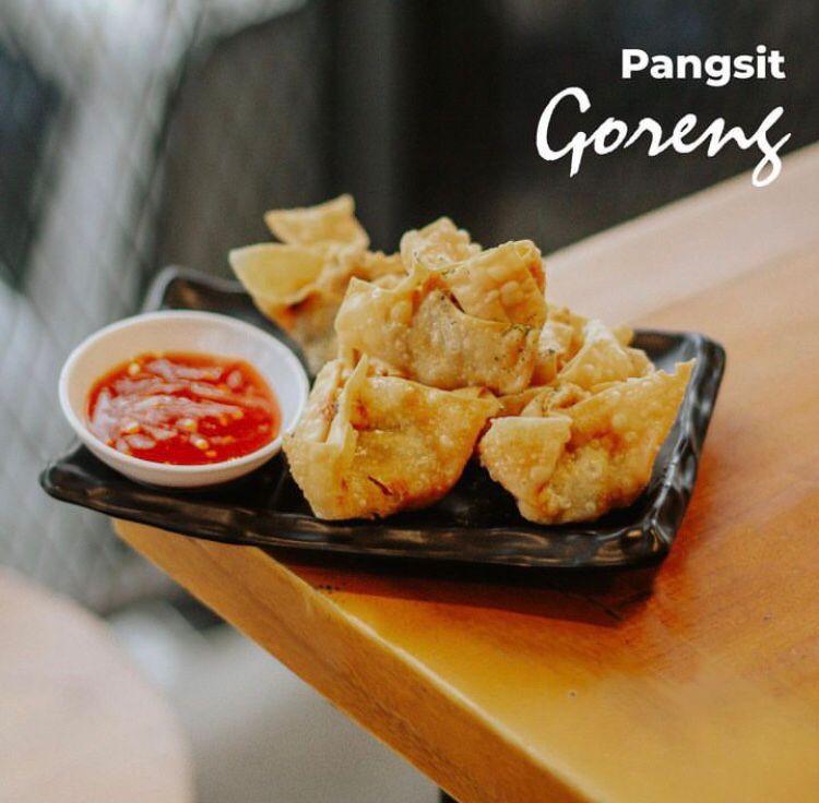 pangsit goreng